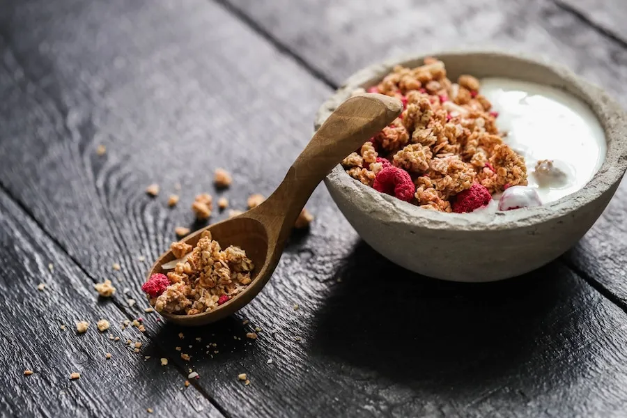 How does granola compare to other snacks in t..