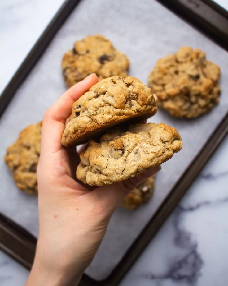 Why Oatmeal Cookies Are a Breakfast Game-Chan..